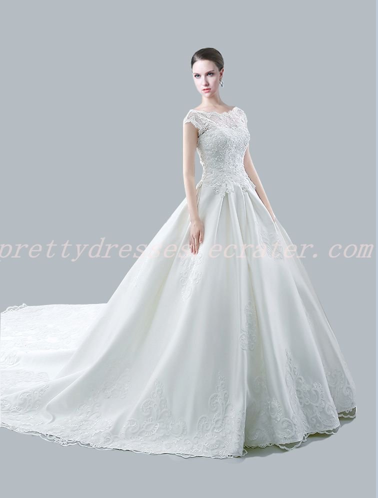 Dress Illusion Appliques Ball Gown Dress Scoop Neck Long Sleeves Button Designer Christmas Dresses