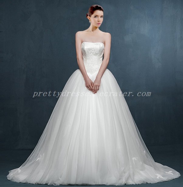 Pretty Basque Waist Princess Ball Gown Wedding Dresses With Lace