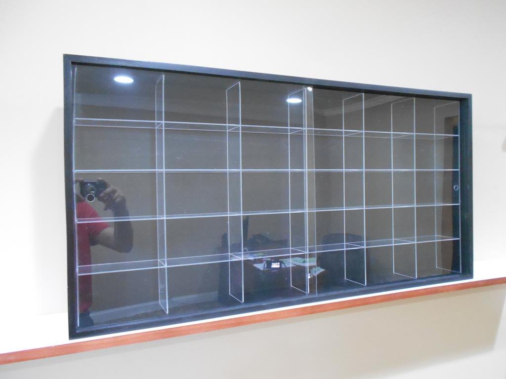 Showcase, Wall Display case 1/18 diecast motorcycle scale