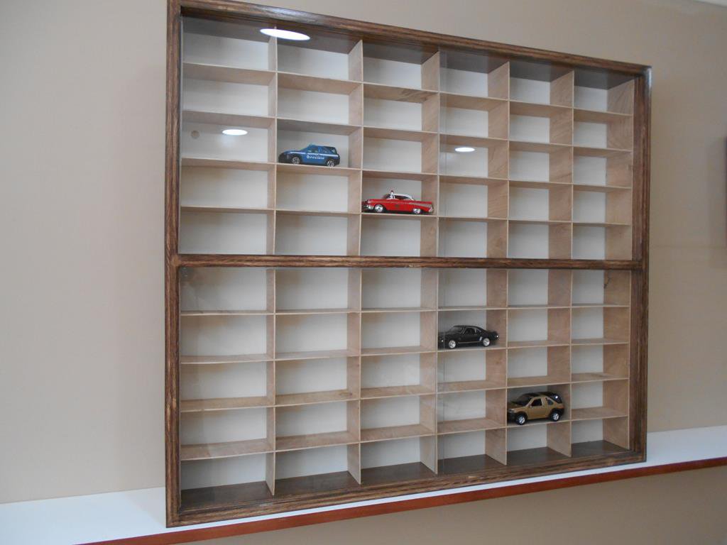 Showcase, Wall Display case for 1/43 diecast scale cars B