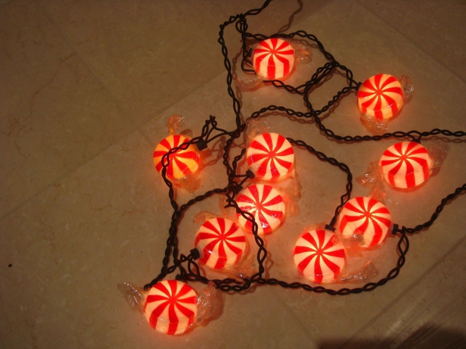 WHIMSICAL VINTAGE PEPPERMINT CANDY CHRISTMAS LIGHT SET *10 PEPPERMINT