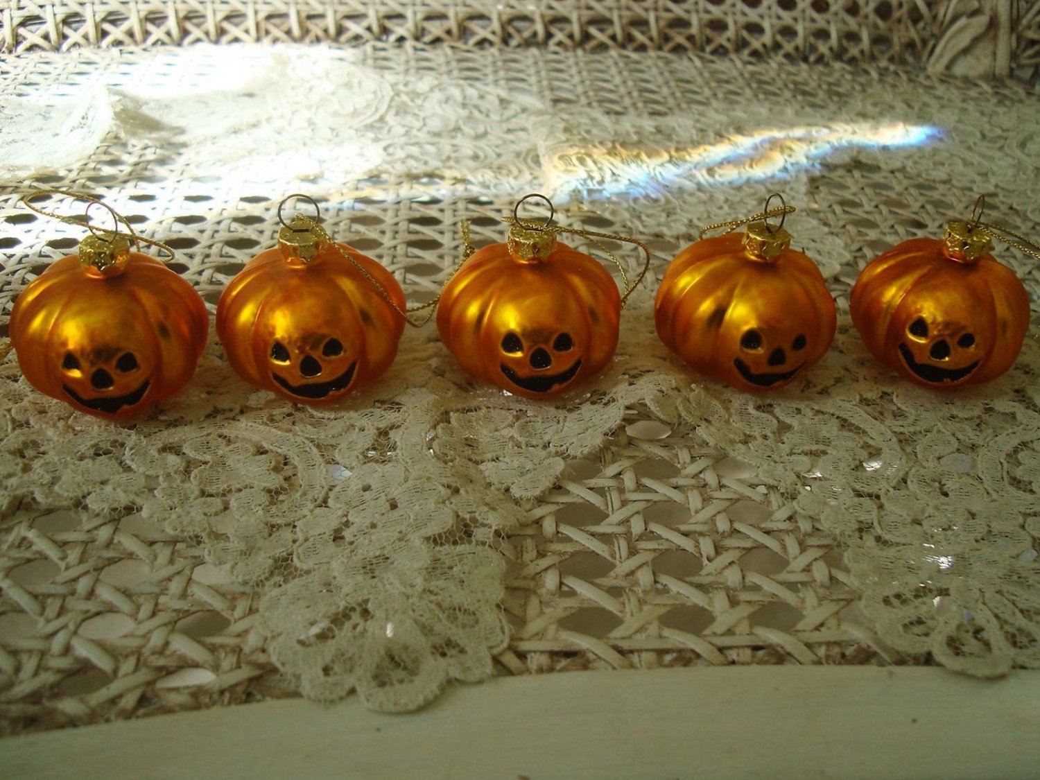 Miniature Halloween Ornaments
 5 MINI PUMPKIN BLOWN GLASS HALLOWEEN ORNAMENTS SO CUTE