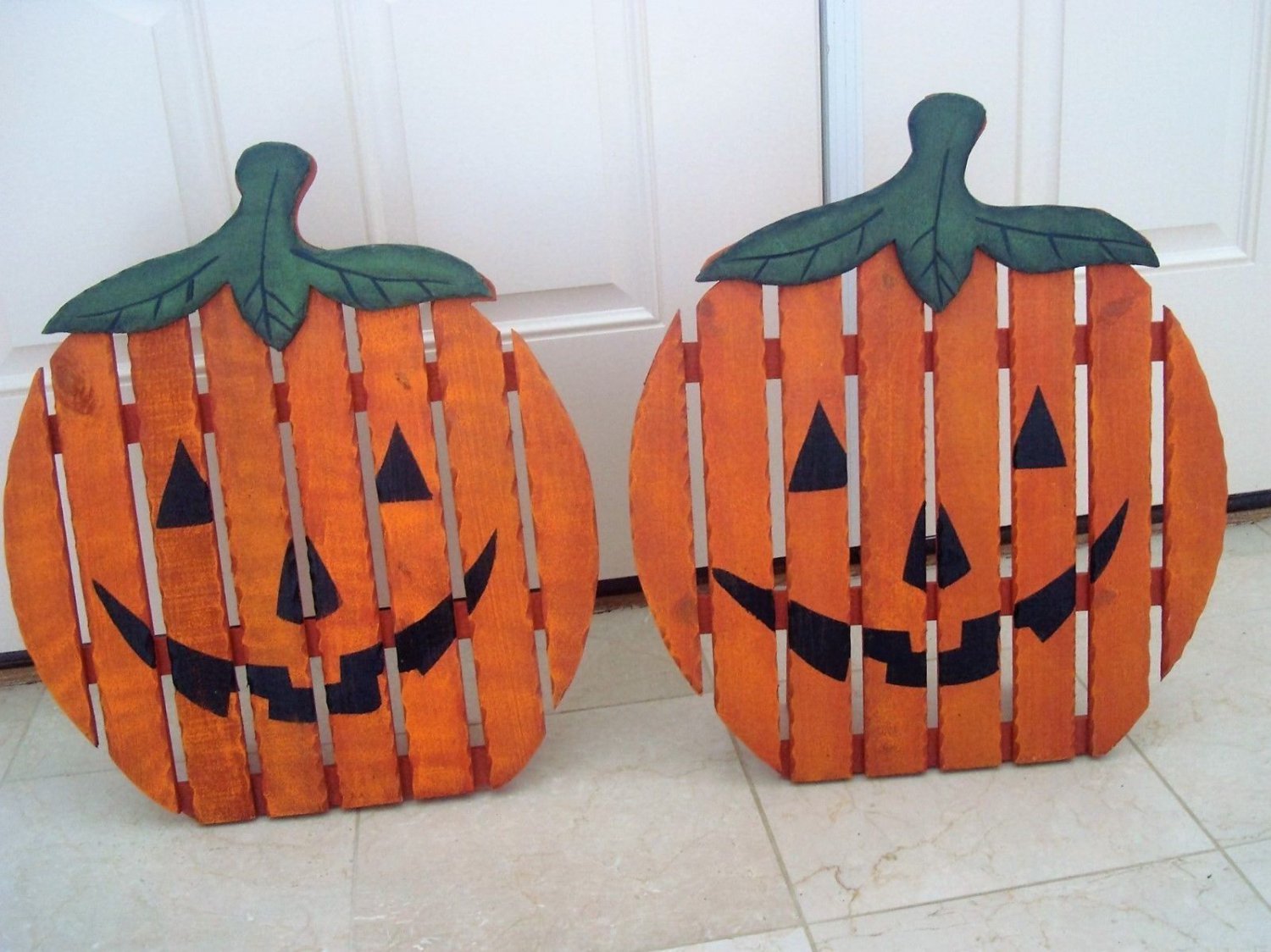 2 LARGE RUSTIC WOODEN PUMPKINS HALLOWEEN DECORATIONS *COUNTRY CHARM*