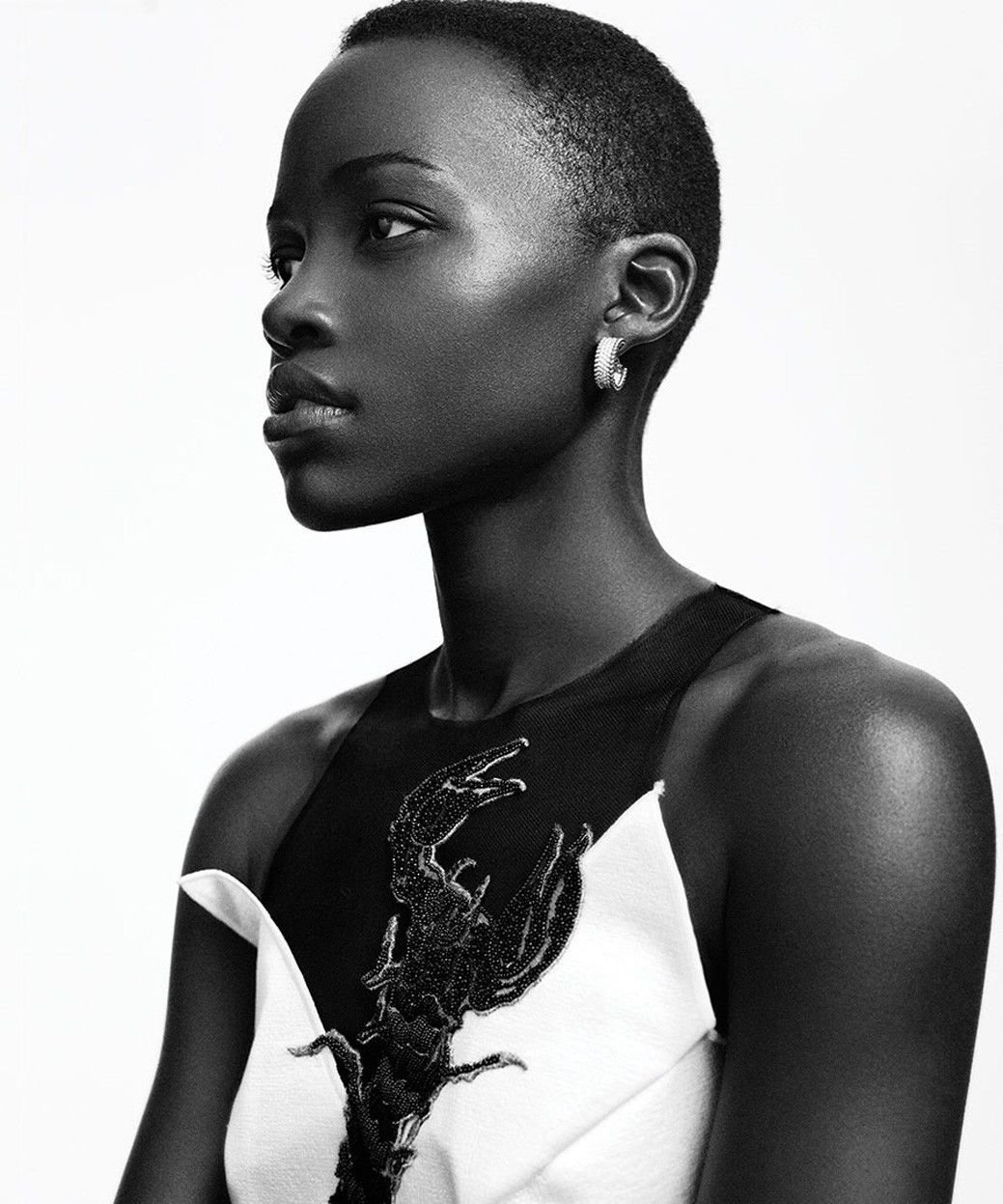 O black. Лупи́та Амо́нди Нио́нго. Нионго. Lupita Nyong'o. Люпита Нионго модель.