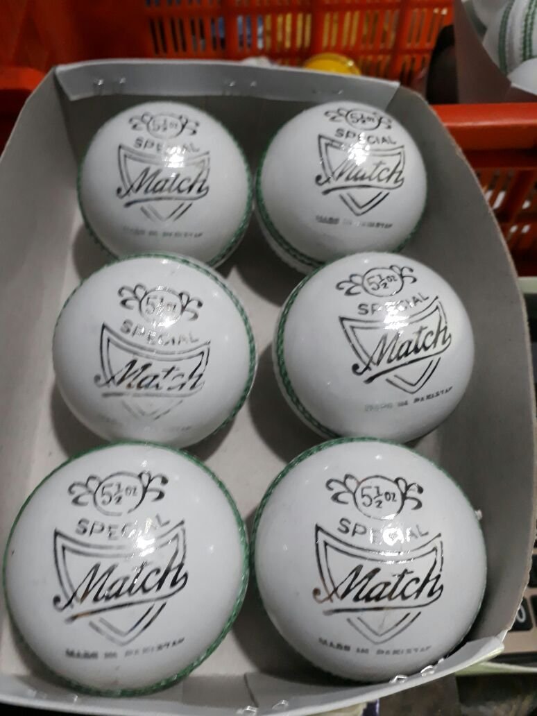 New White special Match 156 GM MCC Regulation leather cricket balls pack of 6 for 30 overs