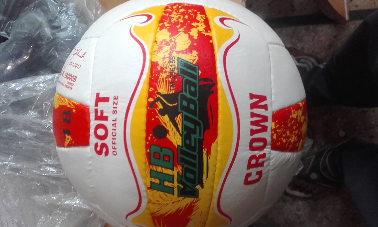HB CROWN SOFT LEATHER BEACH VOLLEY BALL OFFICIAL SIZE AND WEIGHT WHITE COLOURE