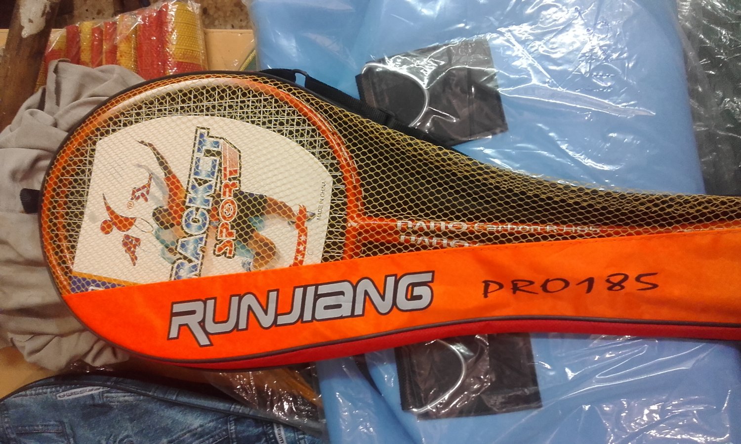 High Quality SPORTS PRO 185 Carbon Fiber Tennis Racket Racquets Equipped with Bag