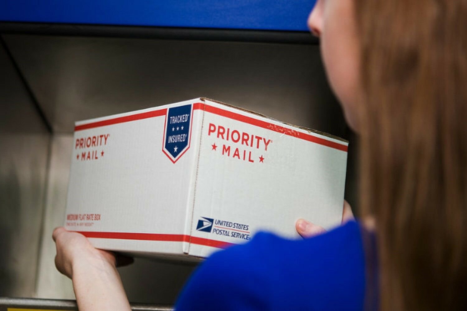 Международная почта. Почта- us. Priority mail.. Priority доставка. Канадский приоритет почты. Post - mail, mail service, Postal service.