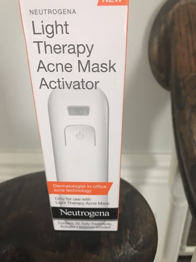 Neutrogena Light Therapy Acne Mask Activator 30 Treatments NEW
