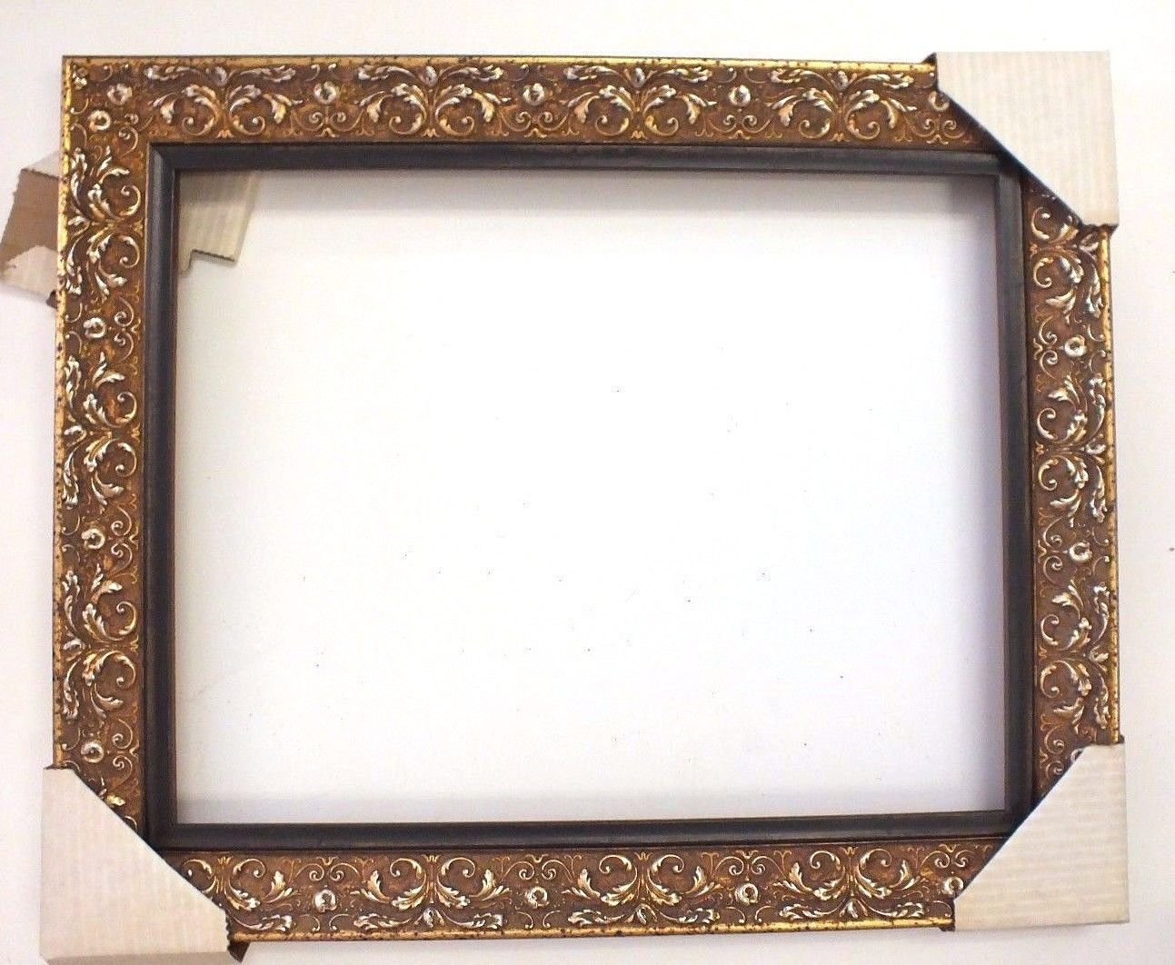 Gold Leaf Black speckle Ornate Heavy Picture Frame 14 x 18 Victorian