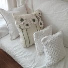 BENANDLU - Puppet theatre on the pillow