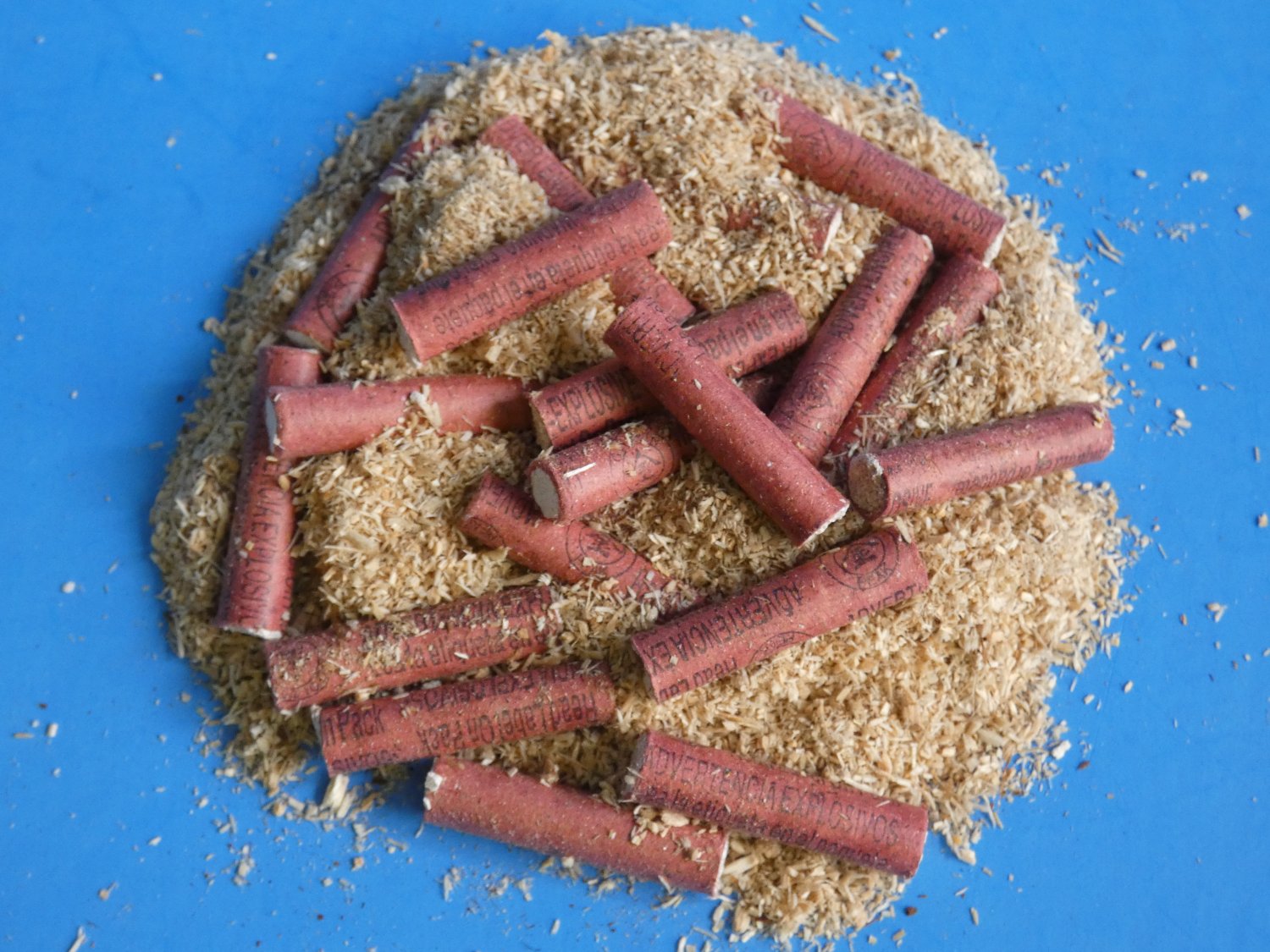 600 pc Adult Party Poppers 30 Boxes! Mandarin AKA Torpedo Red Party Cracker Snaps FREE SHIP