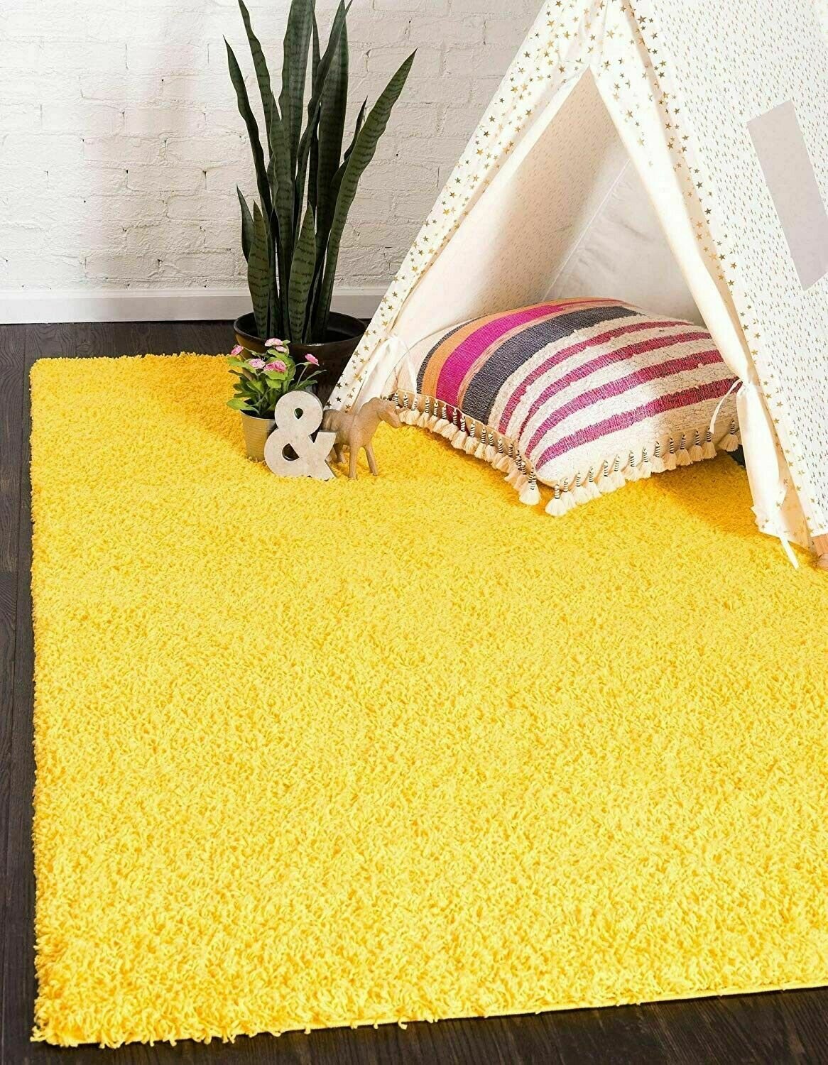 Unique Loom Solo Solid Shag. Modern Plush Tuscan Sun Yellow Area Rug. 4 x 6 ft.*