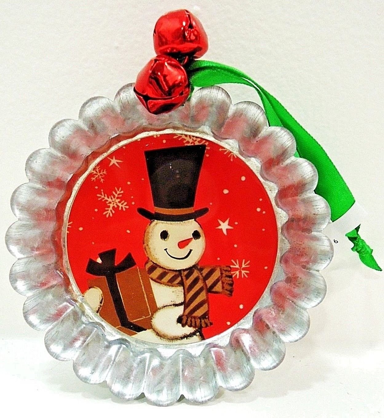 HALLMARK RUSTIC CHRISTMAS PIE TART TIN METAL ORNAMENT