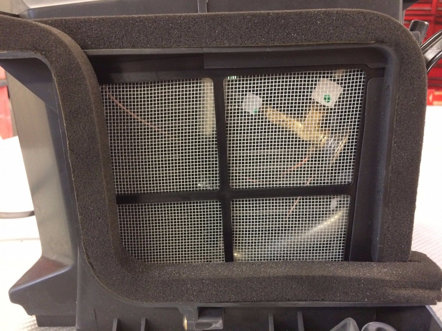 UD TRUCK EVAPORATOR HOUSING ASSY NISSAN 272701T404 1200 1300 1400 18CS