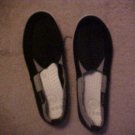 WOMAN'S CROCS SIZE 9  SHOES!  FREE SHIPPING! EE31XX