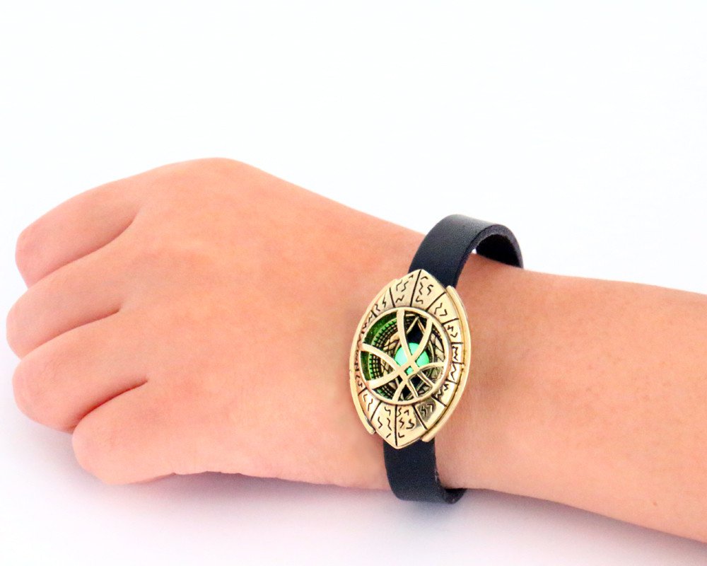 Doctor Strange #02 Glow in Dark Eye Shape Bracelet Bangle jewelry