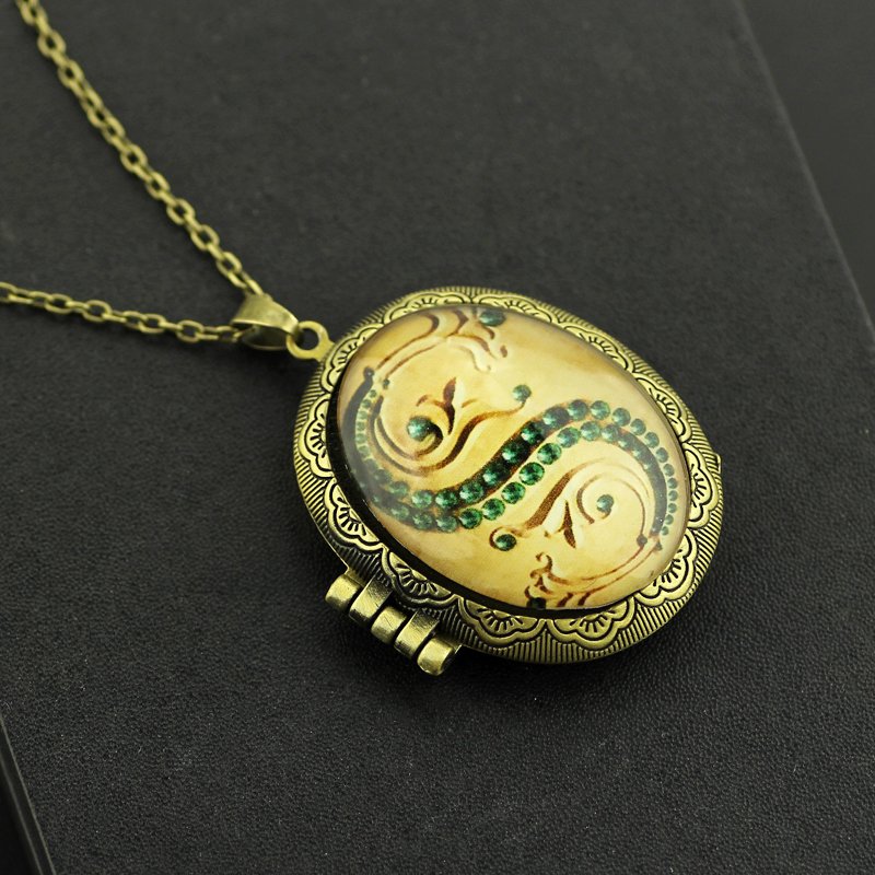 Harry Potter Horcrux Locket Citrine Crystal Necklace With Eagle Feather