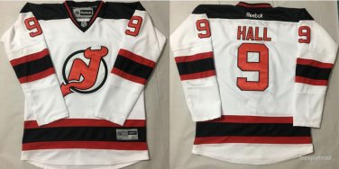 9 Taylor Hall&Acirc;&nbsp;stitched Jersey Size S to 3 XL white