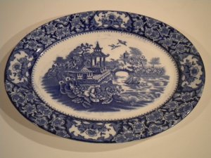 VINTAGE OVAL PLATTER DEEP BLUE WILLOW PATTERN OLDE ALTON WARE 11.5"