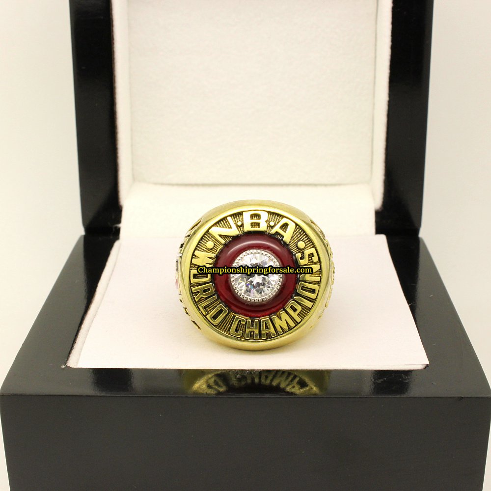 1983 Philadelphia 76ers National Basketball World Championship Ring