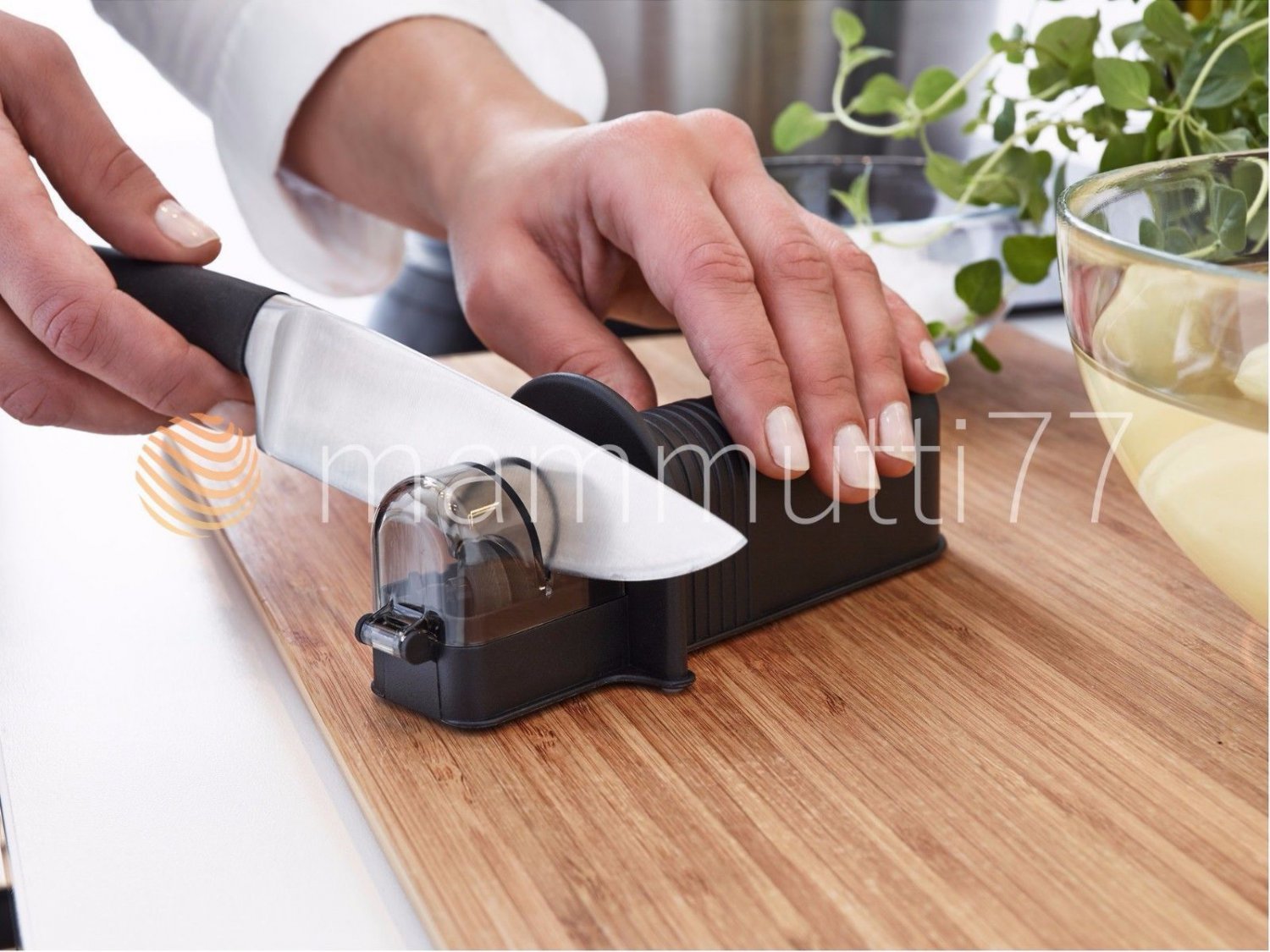 ORIGINAL FISKARS sharpener knives blades axes ceramic wheel safety