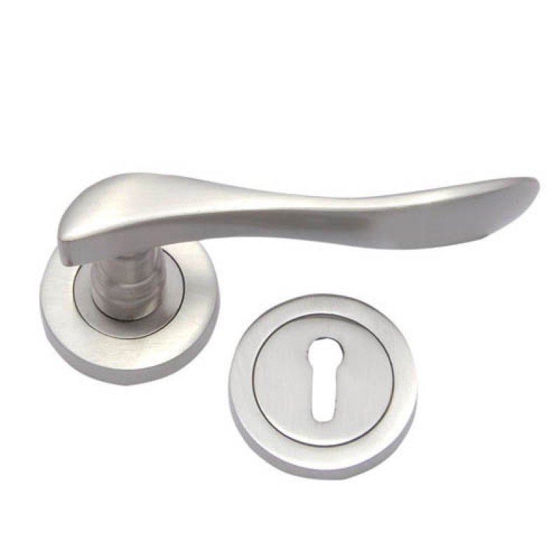 ""Jeremiah"" Brass Handle with Rose - Satin Nickel
