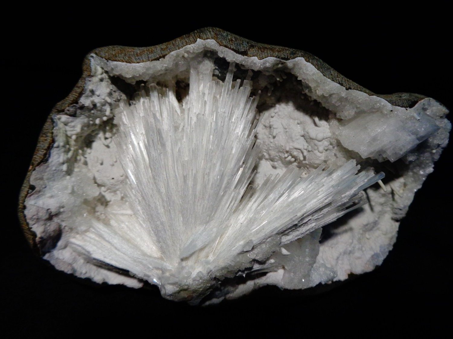SCOLECITE ON WHITE SPECIMEN E2#14