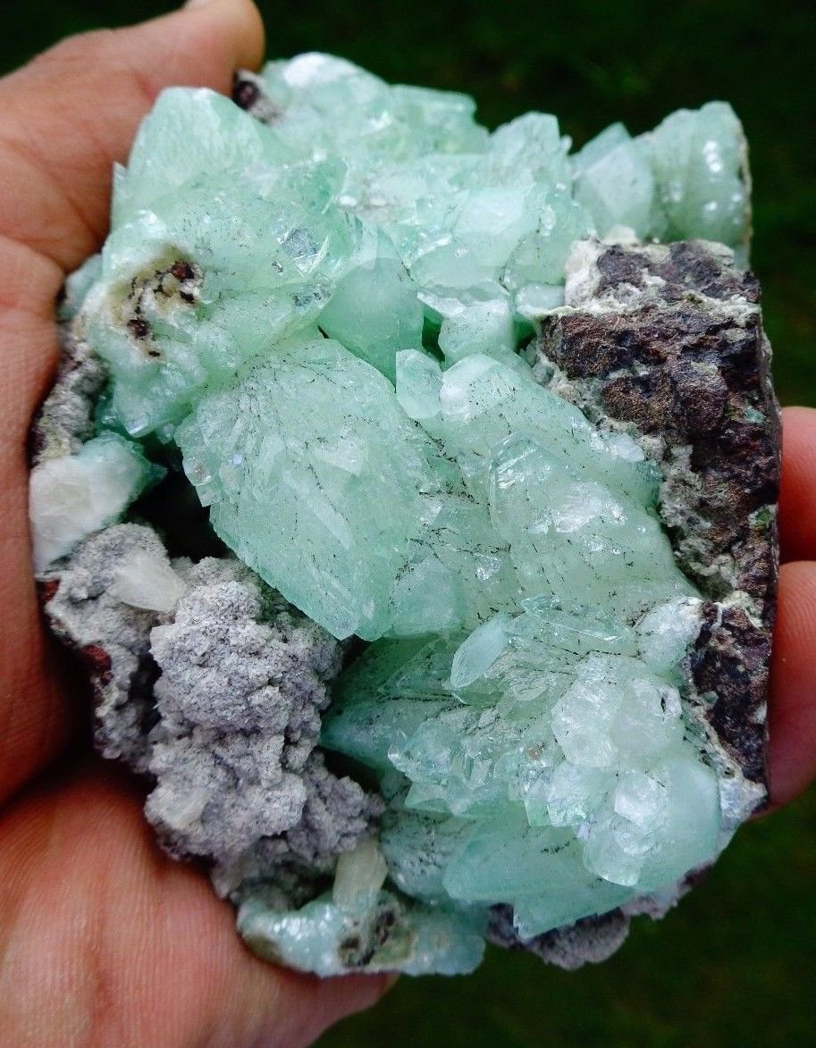 APOPHYLLITE STILBITE MINERAL SPECIMEN  !!!!! #B-4