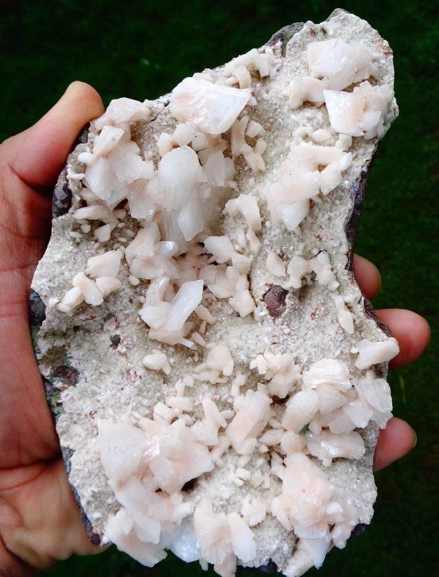 STILBITE HEULANDITE ON MATRIX !! A-1