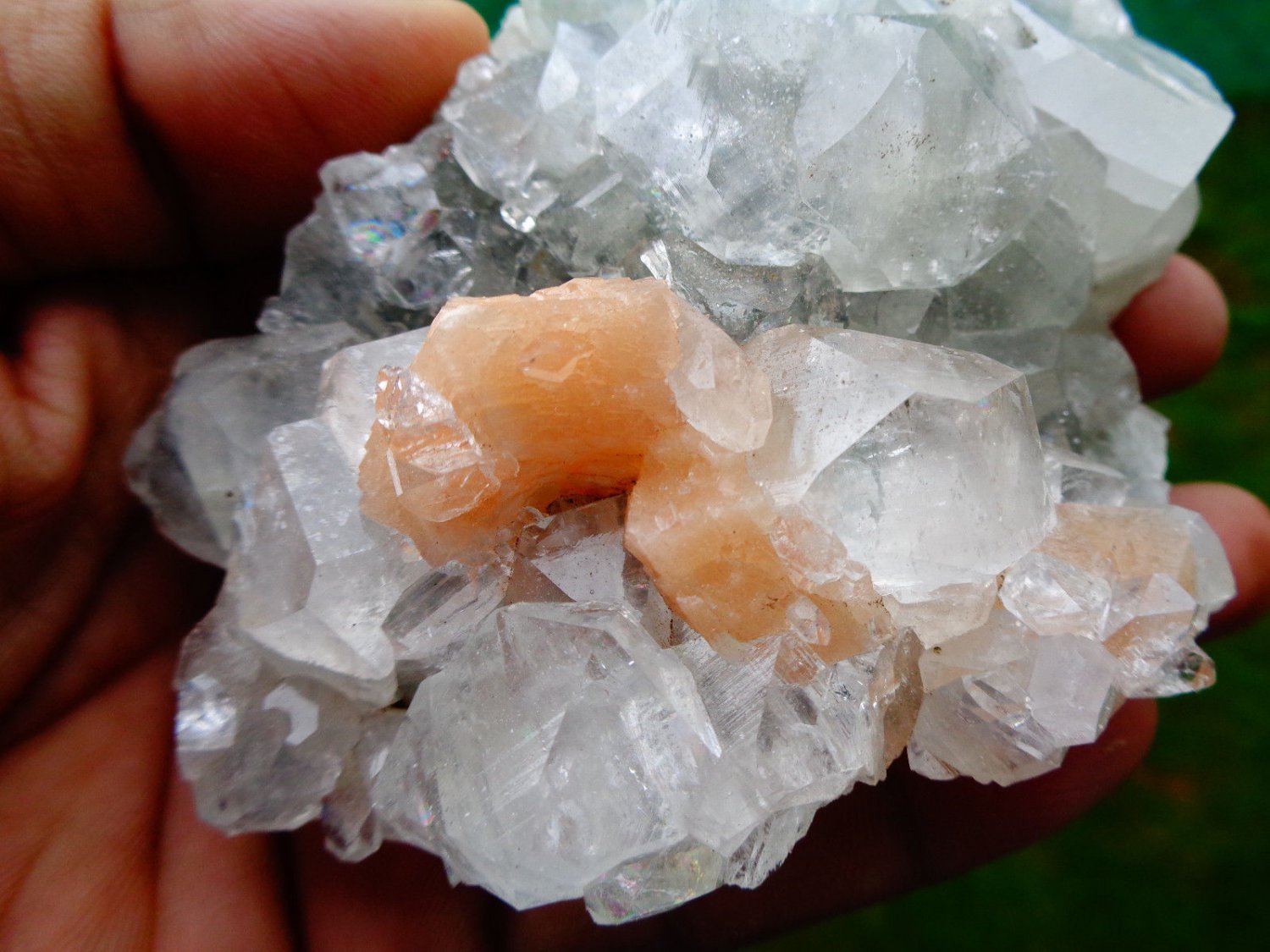APOPHYLLITE CRYSTAL BUNCH WITH STILBITE BLADE ON MATRIX !! B-3