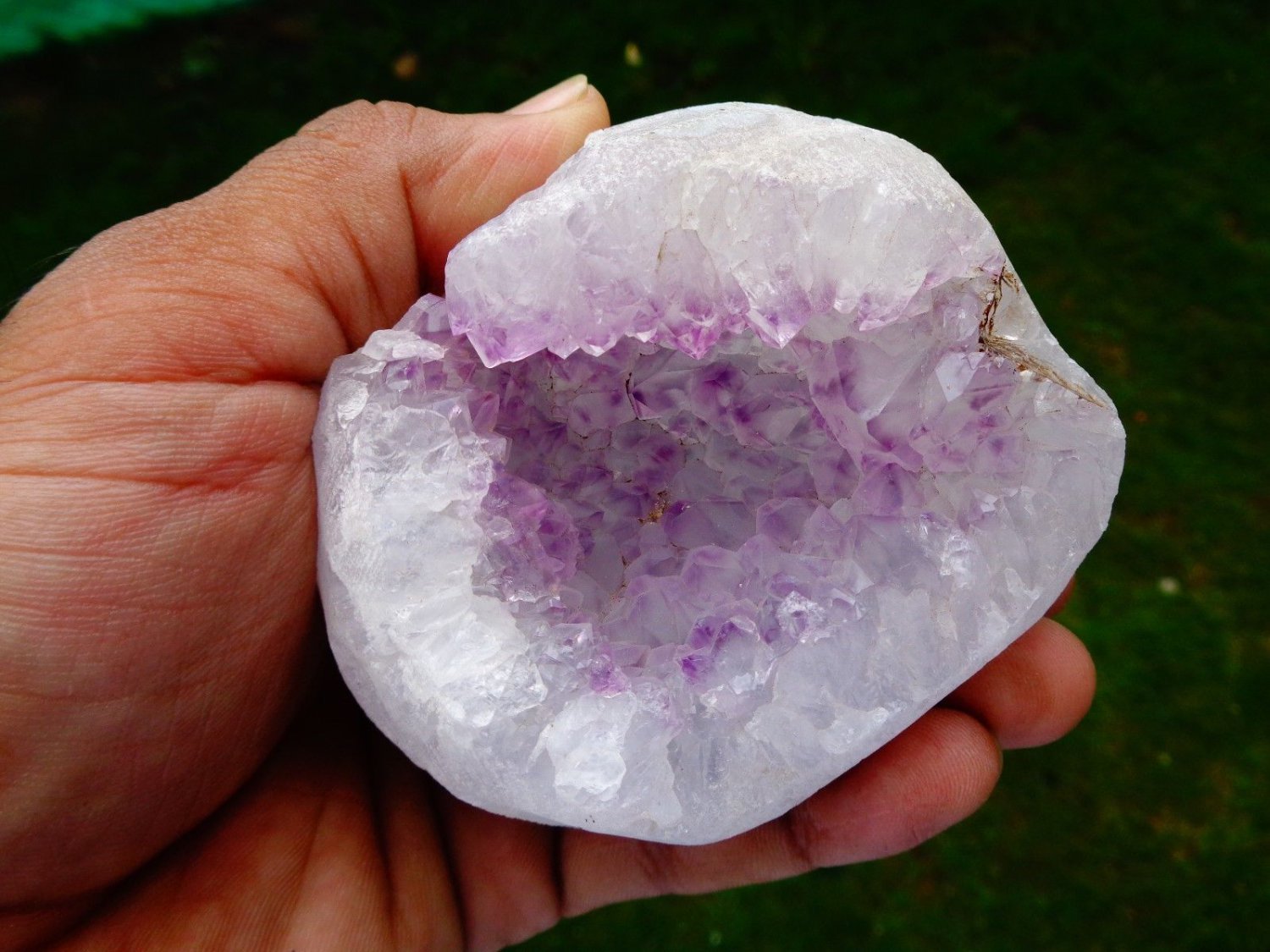 AMETHYST MINERAL SPECIMEN # L-5
