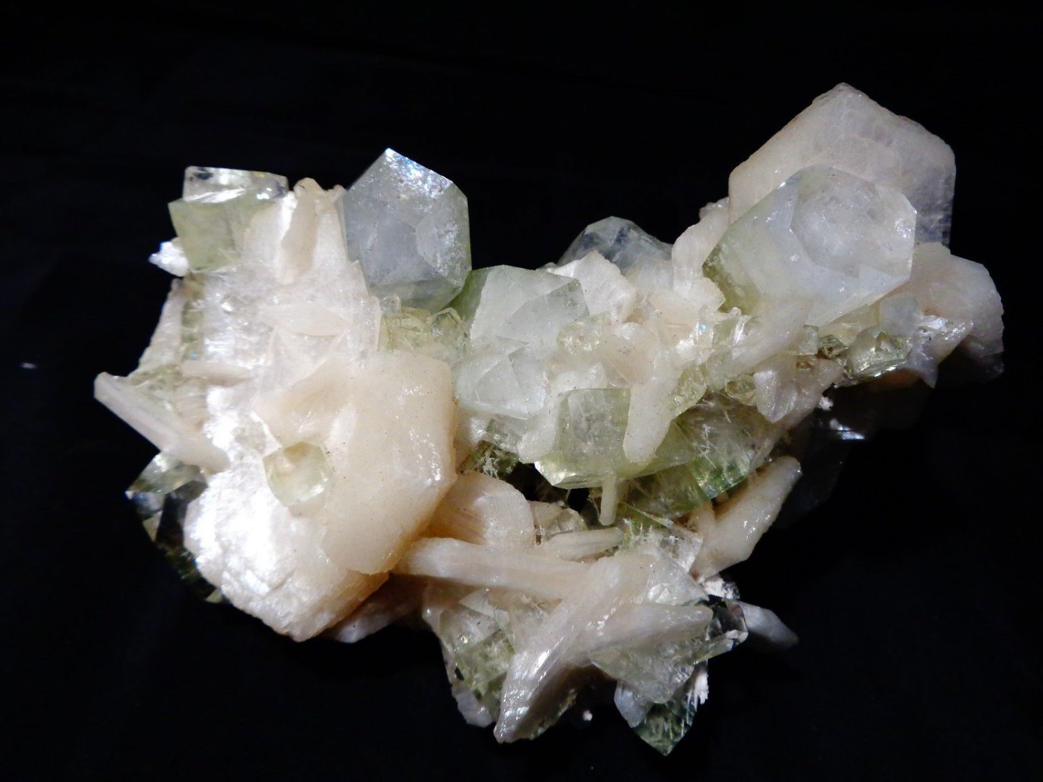 GREEN SHINY APOPHYLLITE CRYSTAL BUNCH WITH STILBITE E-#4-15