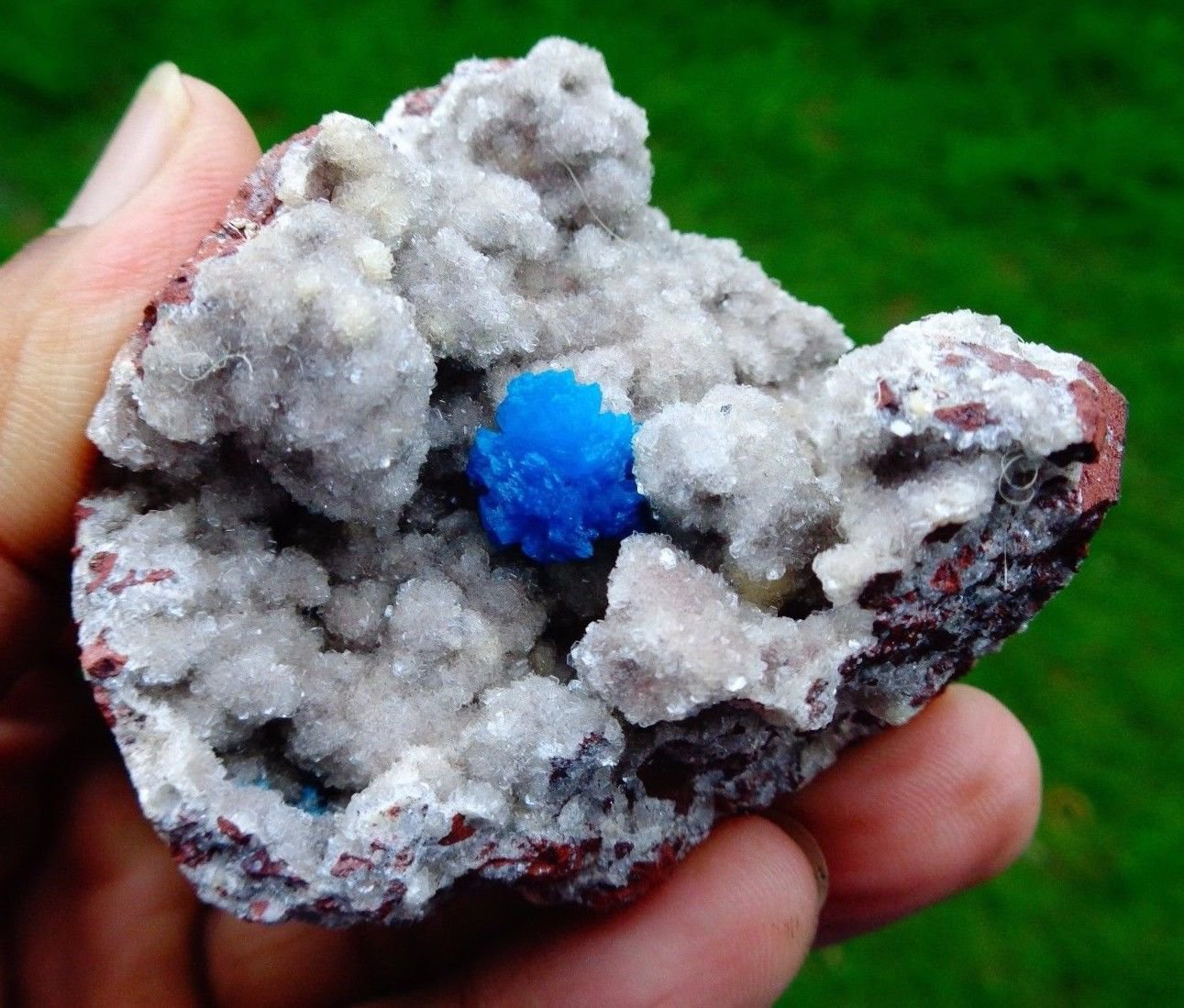 CAVANSITE ON MATRIX !!! A-2