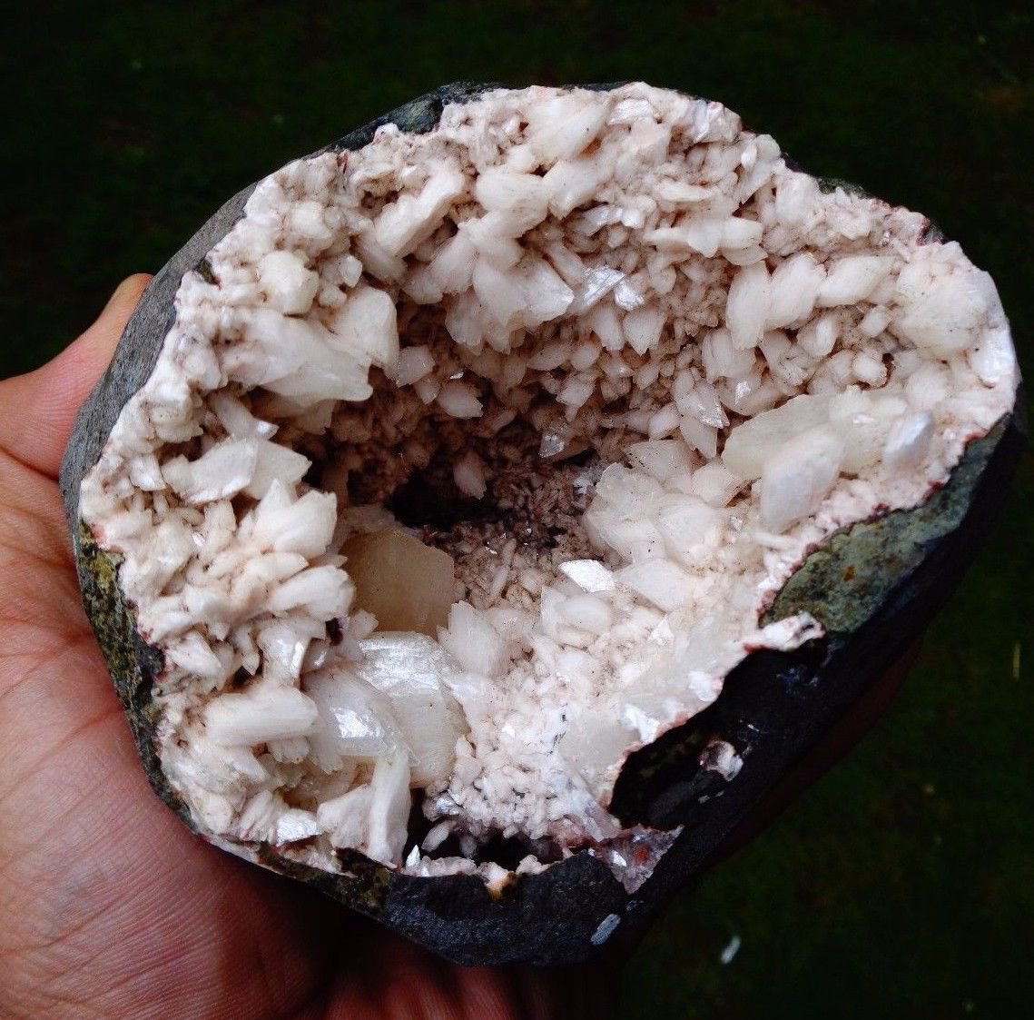 HEULANDITE WITH STILBITE GEODE MINERAL SPECIMEN #L-2