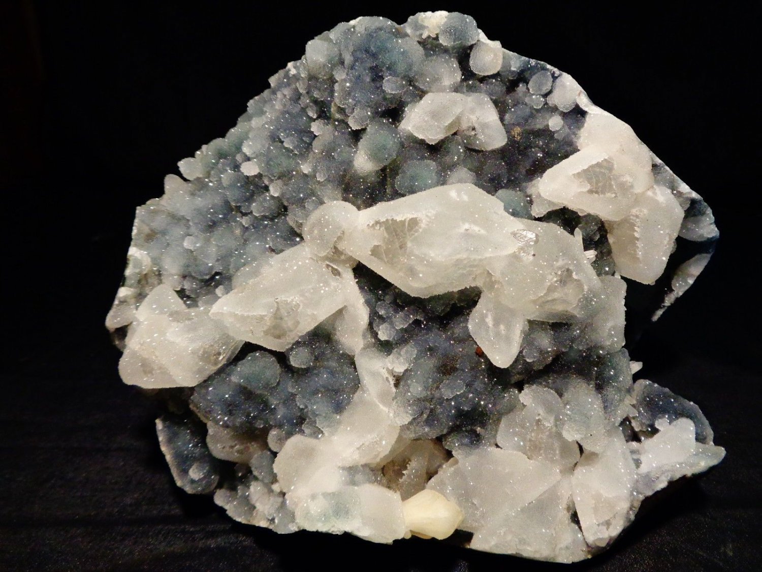 CALCITE COTED WITH STILBITE ON CHALCEDONY MATRIX E2#15