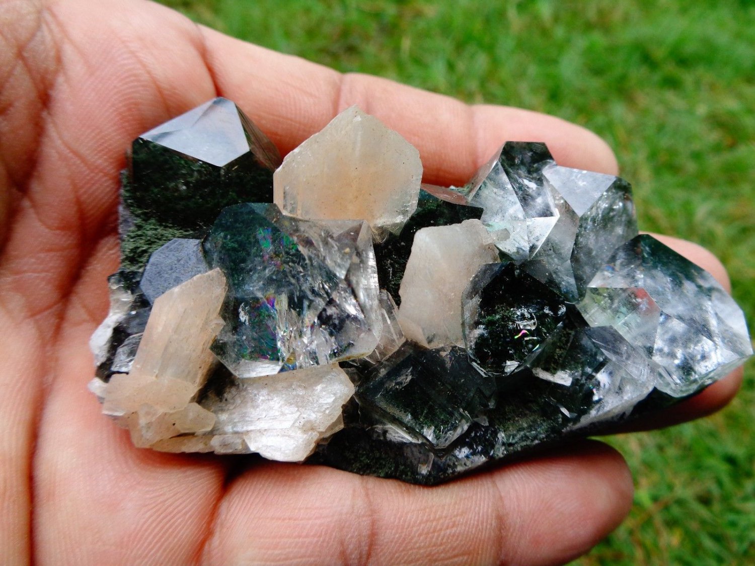 APOPHYLLITE WITH STILBITE BLADE ON MATRIX E2#35