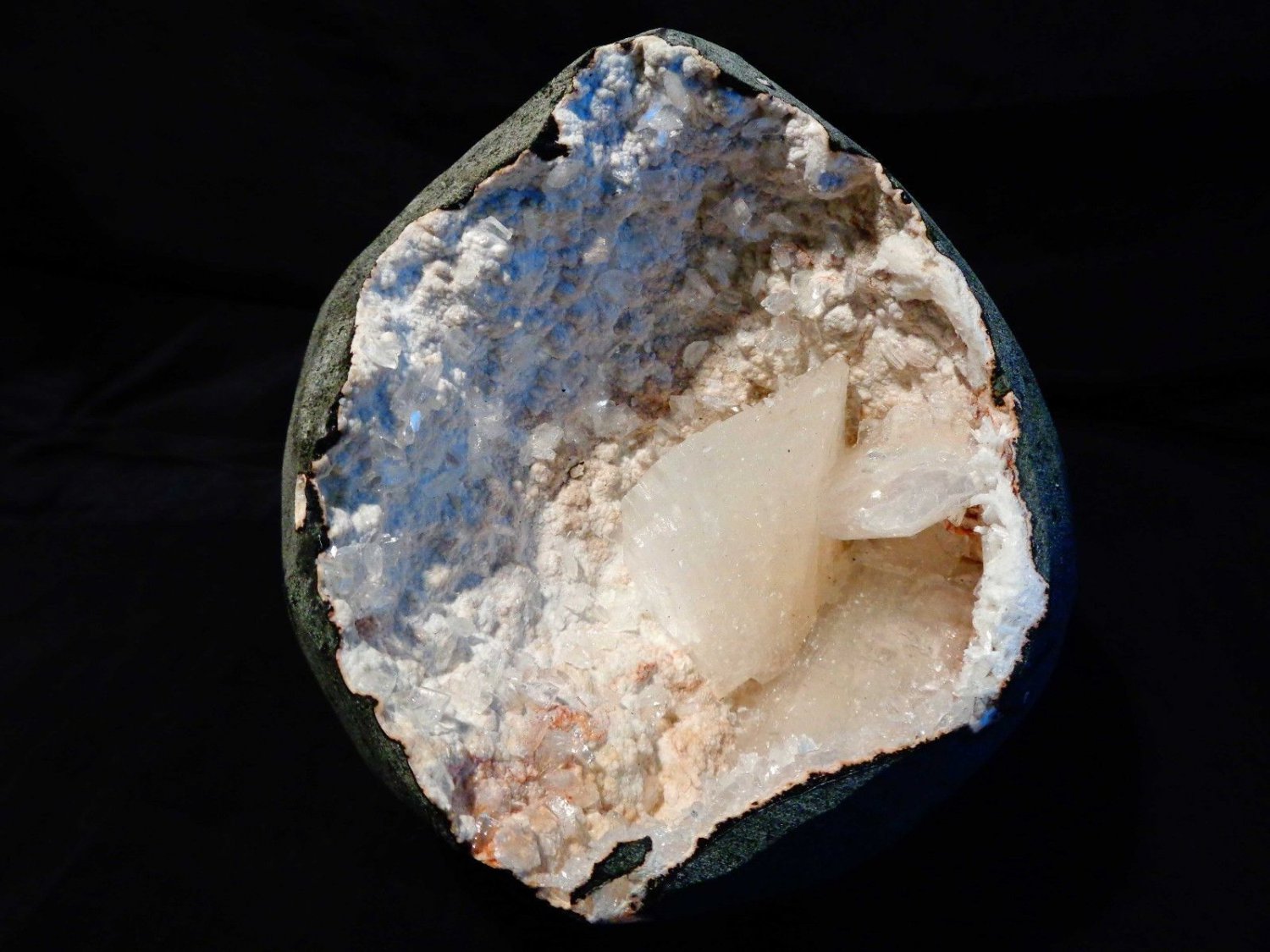 HEULANDITE IN WHITE GEODE !! E-1-#26