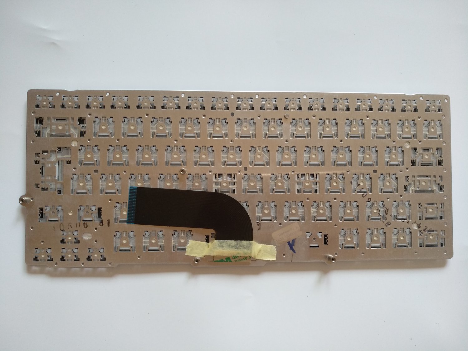 Clavier AZERTY Français Pour Sony Vaio VPC-SB - Neuf - Filaire - Argenté - Référence CL-410B-SBAZG
