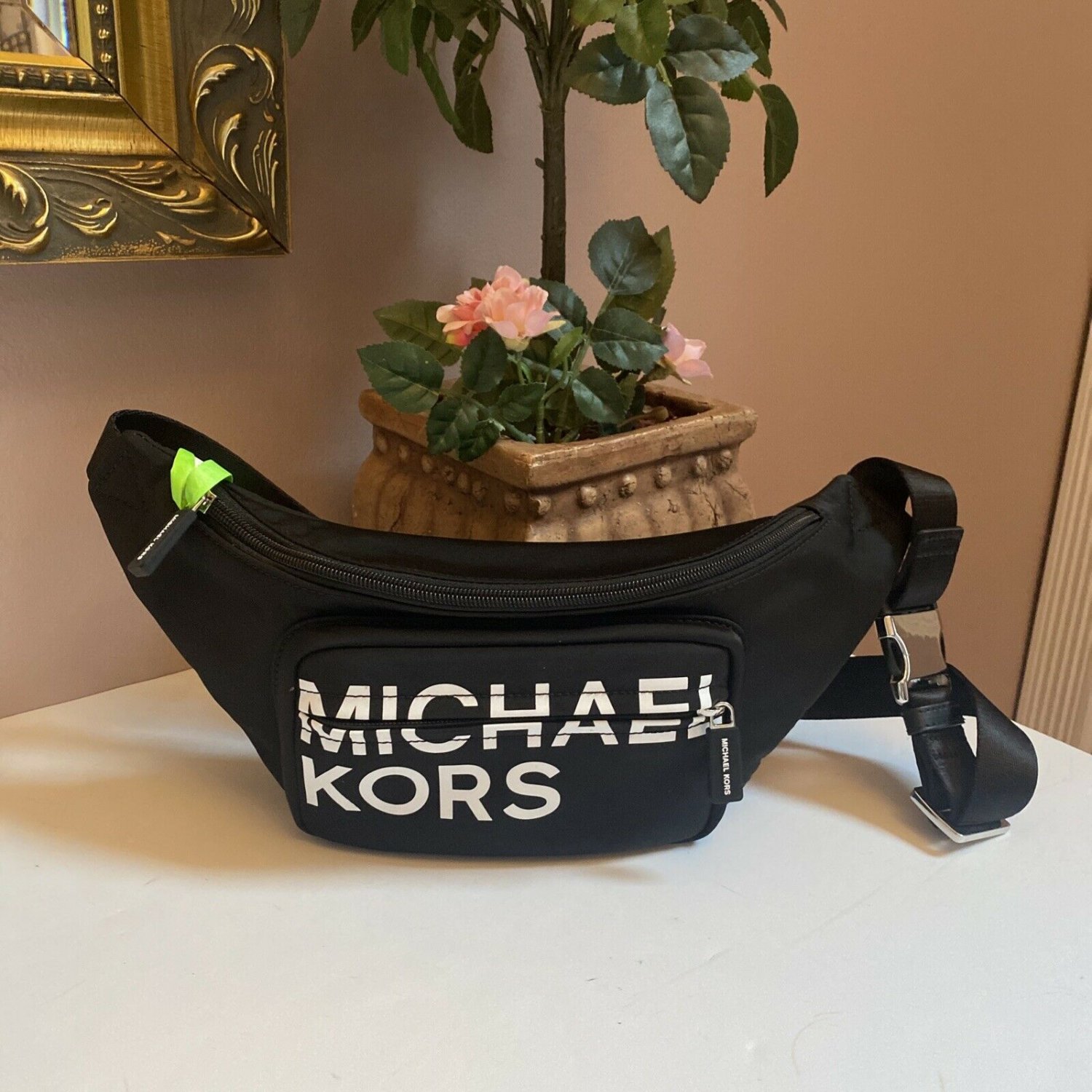 Michael Kors Waist Bag Sport Fanny Pack Black Nylon White MK Logo Zip B3O