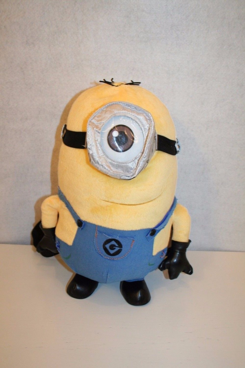 Despicable Me 2 Minion Made Stuart 16" Plush Backpack Toy One Eye Gru Zip Pocket