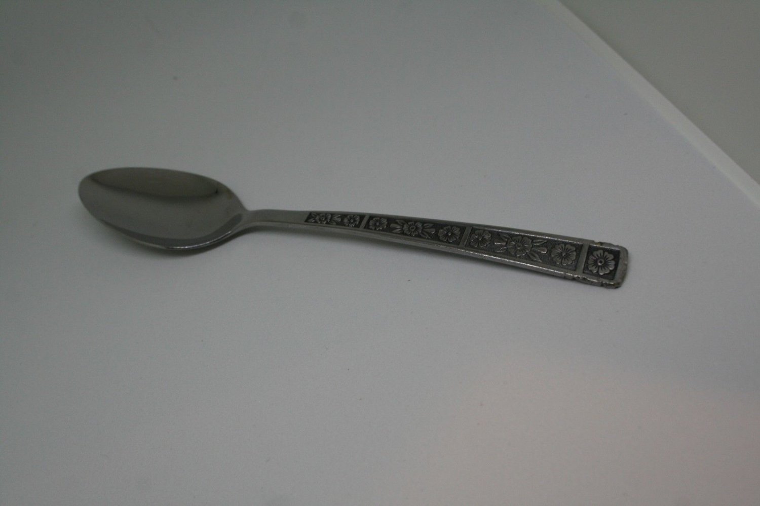Imperial Stainless Serta pattern Korea Spoon Replacement floral silverware