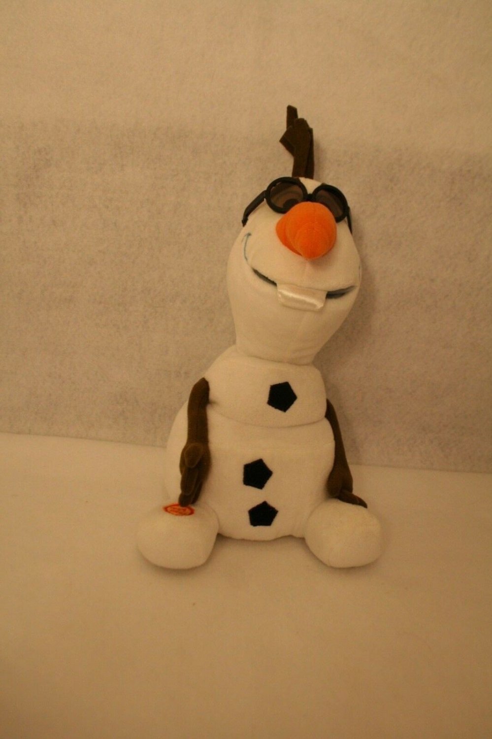 olaf plush disney store