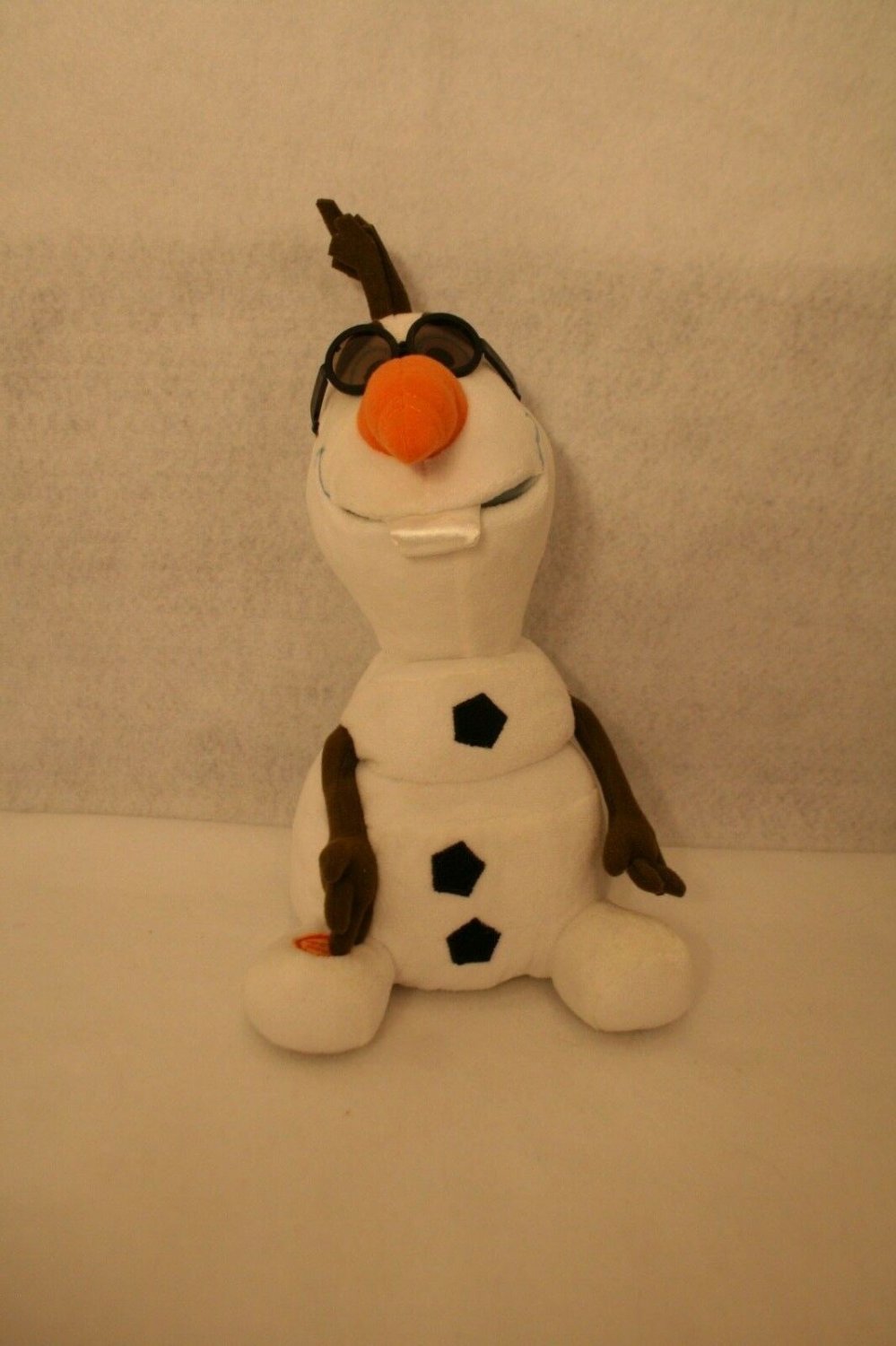 olaf plush disney store