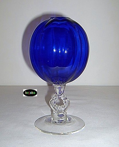 Cambridge Keyhole Ivy Ball Vase Royal Blue