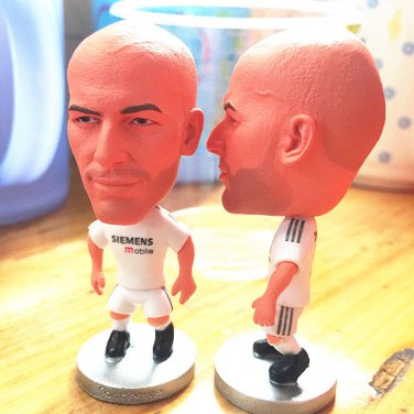 Soccerwe Classic Series 6.5 cm Height Resin Football Star Doll RM 5 Zidane