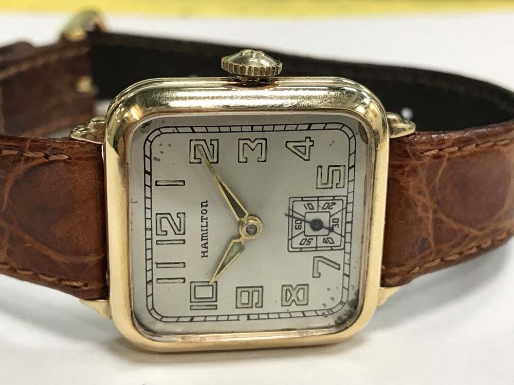 Hamilton Vintage 14K Yellow Gold Winder Unisex Watch