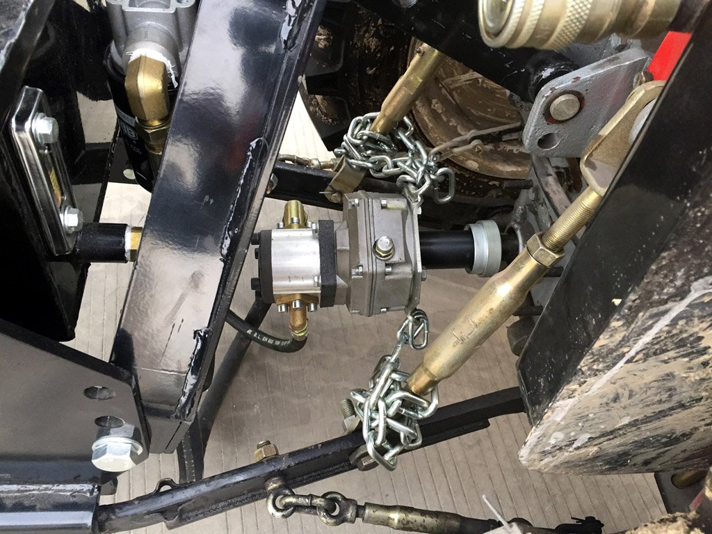 3 Point Hitch PTO BHM5600 Hydraulic Tractor Backhoe Attachment with 10