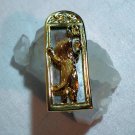 JJ gold tone cat looking in real mirror pin brooch mint vintage cm1085