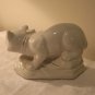 Crouching cat figurine white Chinese porcelain gold accents vintage cm1305